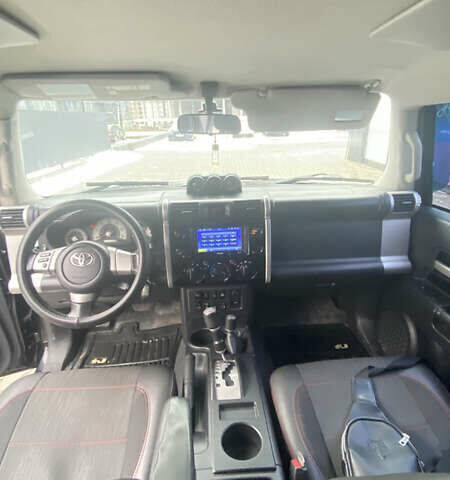 Чорний Тойота ФЖ Крузер, об'ємом двигуна 4 л та пробігом 211 тис. км за 15300 $, фото 22 на Automoto.ua