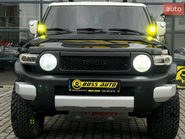 Черный Тойота ФЖ Крузер, объемом двигателя 3.96 л и пробегом 210 тыс. км за 23000 $, фото 1 на Automoto.ua