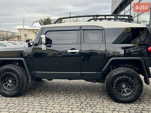 Черный Тойота ФЖ Крузер, объемом двигателя 3.96 л и пробегом 210 тыс. км за 23000 $, фото 3 на Automoto.ua