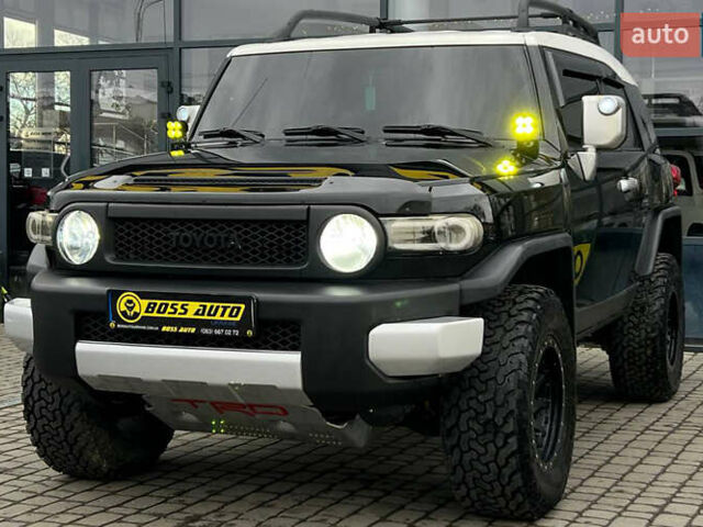 Черный Тойота ФЖ Крузер, объемом двигателя 3.96 л и пробегом 210 тыс. км за 23000 $, фото 2 на Automoto.ua