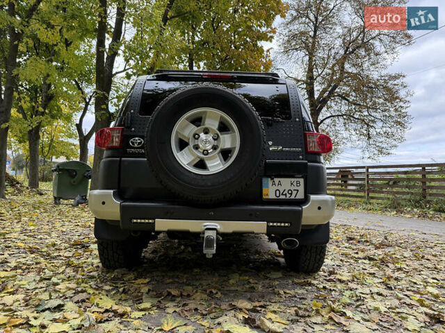 Чорний Тойота ФЖ Крузер, об'ємом двигуна 4 л та пробігом 277 тис. км за 20400 $, фото 8 на Automoto.ua