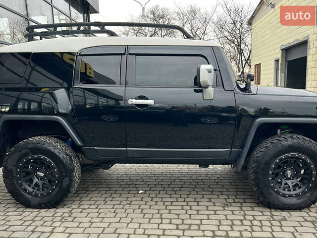 Черный Тойота ФЖ Крузер, объемом двигателя 3.96 л и пробегом 210 тыс. км за 23000 $, фото 7 на Automoto.ua