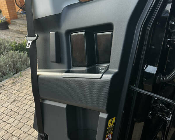 Чорний Тойота ФЖ Крузер, об'ємом двигуна 4 л та пробігом 321 тис. км за 21500 $, фото 24 на Automoto.ua