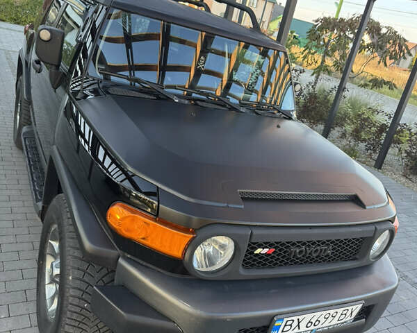 Чорний Тойота ФЖ Крузер, об'ємом двигуна 3.9 л та пробігом 186 тис. км за 32500 $, фото 12 на Automoto.ua