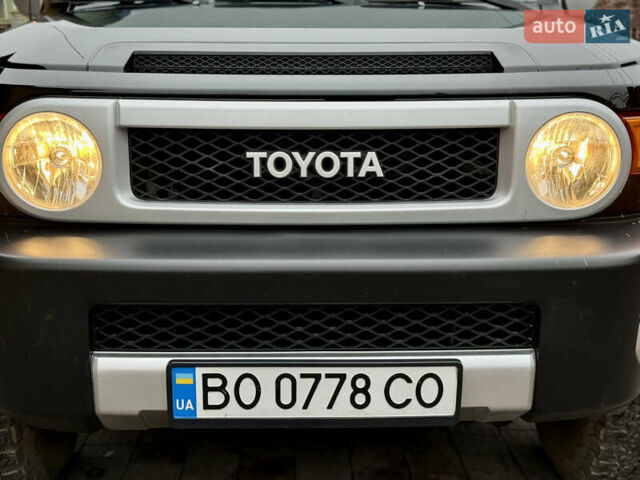 Черный Тойота ФЖ Крузер, объемом двигателя 4 л и пробегом 199 тыс. км за 30239 $, фото 13 на Automoto.ua