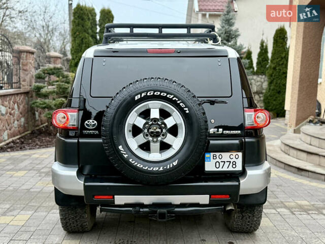 Черный Тойота ФЖ Крузер, объемом двигателя 4 л и пробегом 199 тыс. км за 30239 $, фото 8 на Automoto.ua