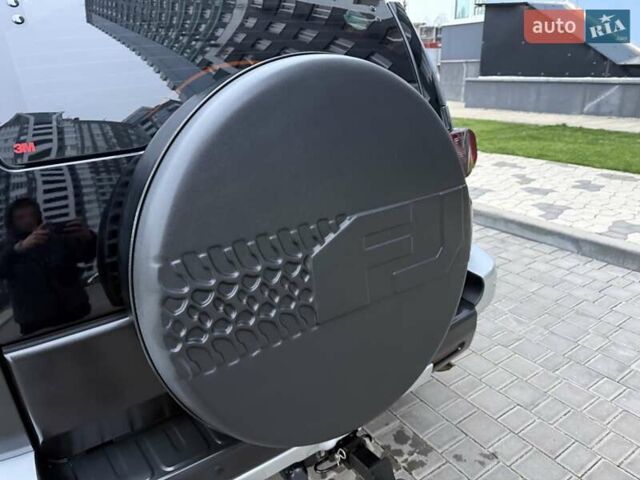 Черный Тойота ФЖ Крузер, объемом двигателя 4 л и пробегом 137 тыс. км за 40900 $, фото 69 на Automoto.ua