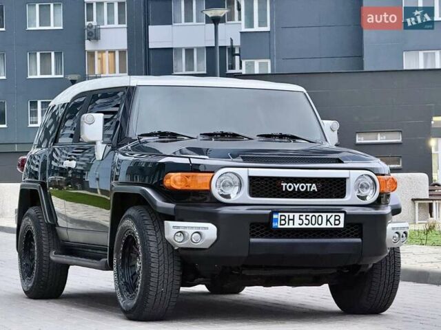 Черный Тойота ФЖ Крузер, объемом двигателя 4 л и пробегом 137 тыс. км за 40900 $, фото 24 на Automoto.ua