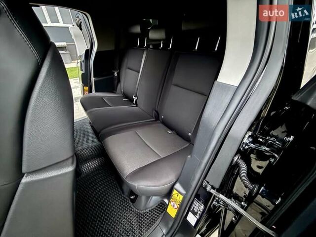 Черный Тойота ФЖ Крузер, объемом двигателя 4 л и пробегом 137 тыс. км за 40900 $, фото 56 на Automoto.ua