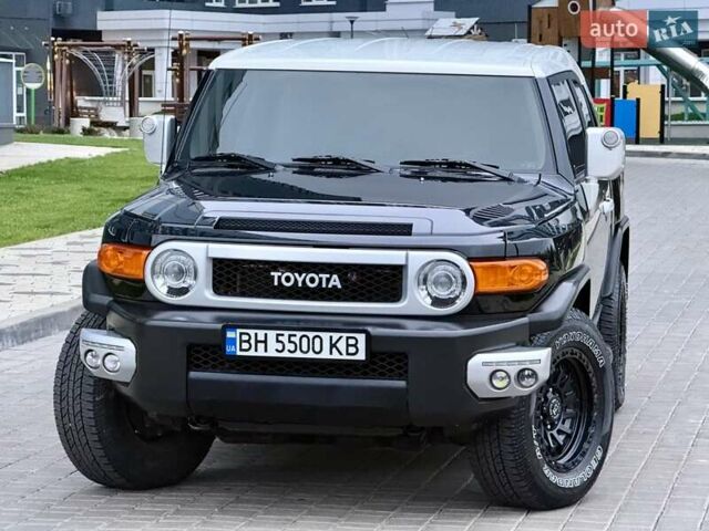 Черный Тойота ФЖ Крузер, объемом двигателя 4 л и пробегом 137 тыс. км за 40900 $, фото 8 на Automoto.ua