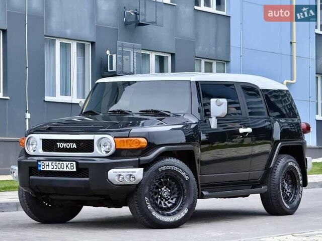 Черный Тойота ФЖ Крузер, объемом двигателя 4 л и пробегом 137 тыс. км за 40900 $, фото 11 на Automoto.ua