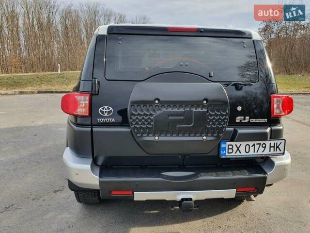 Черный Тойота ФЖ Крузер, объемом двигателя 4 л и пробегом 43 тыс. км за 55000 $, фото 19 на Automoto.ua