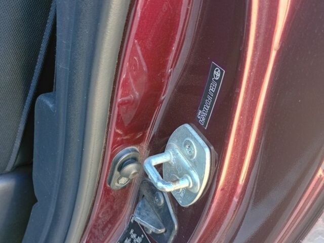 Красный Тойота ФЖ Крузер, объемом двигателя 4 л и пробегом 245 тыс. км за 19500 $, фото 7 на Automoto.ua