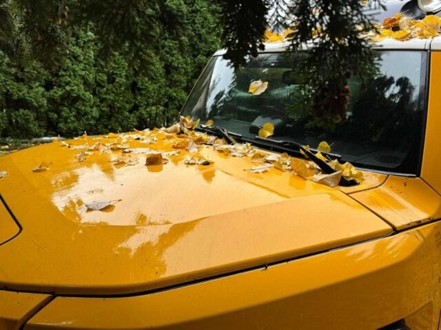 Желтый Тойота ФЖ Крузер, объемом двигателя 4 л и пробегом 200 тыс. км за 22000 $, фото 3 на Automoto.ua