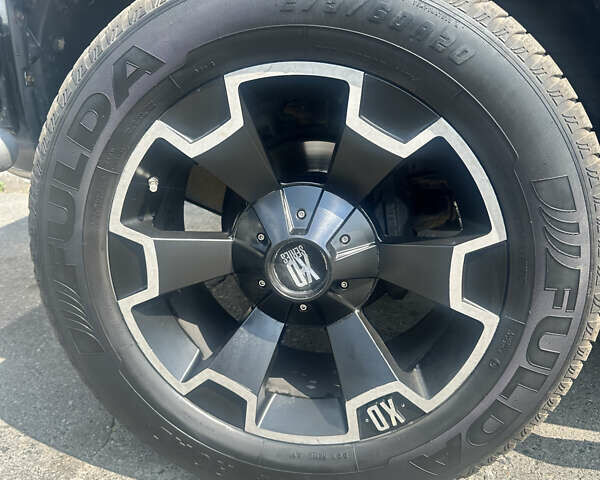 Желтый Тойота ФЖ Крузер, объемом двигателя 3.96 л и пробегом 161 тыс. км за 25900 $, фото 30 на Automoto.ua