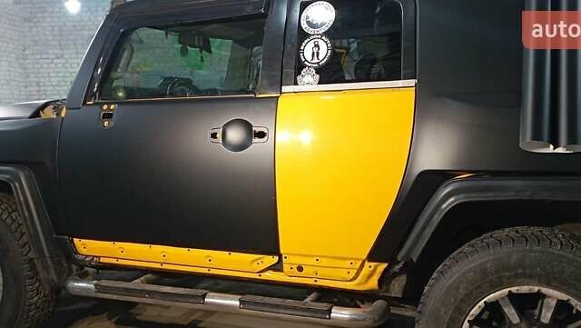 Желтый Тойота ФЖ Крузер, объемом двигателя 3.96 л и пробегом 161 тыс. км за 25900 $, фото 43 на Automoto.ua