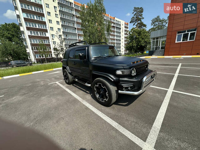 Желтый Тойота ФЖ Крузер, объемом двигателя 3.96 л и пробегом 161 тыс. км за 25900 $, фото 13 на Automoto.ua