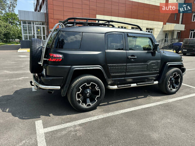 Желтый Тойота ФЖ Крузер, объемом двигателя 3.96 л и пробегом 161 тыс. км за 25900 $, фото 11 на Automoto.ua