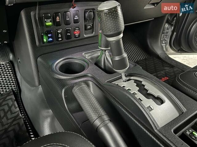 Серый Тойота ФЖ Крузер, объемом двигателя 3.96 л и пробегом 271 тыс. км за 26099 $, фото 37 на Automoto.ua