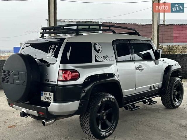 Серый Тойота ФЖ Крузер, объемом двигателя 3.96 л и пробегом 271 тыс. км за 26099 $, фото 15 на Automoto.ua