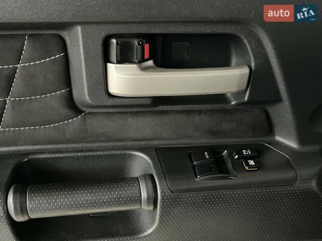 Серый Тойота ФЖ Крузер, объемом двигателя 3.96 л и пробегом 271 тыс. км за 26099 $, фото 30 на Automoto.ua