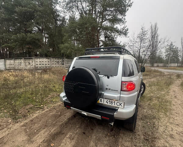 Серый Тойота ФЖ Крузер, объемом двигателя 3.96 л и пробегом 252 тыс. км за 18500 $, фото 4 на Automoto.ua