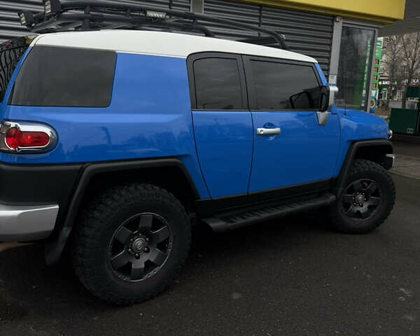 Синій Тойота ФЖ Крузер, об'ємом двигуна 3.96 л та пробігом 210 тис. км за 21999 $, фото 9 на Automoto.ua