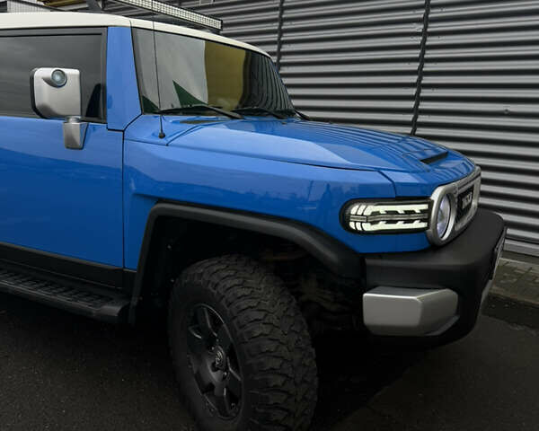 Синій Тойота ФЖ Крузер, об'ємом двигуна 3.96 л та пробігом 210 тис. км за 21999 $, фото 10 на Automoto.ua