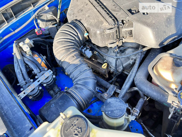 Синий Тойота ФЖ Крузер, объемом двигателя 4 л и пробегом 145 тыс. км за 18000 $, фото 23 на Automoto.ua