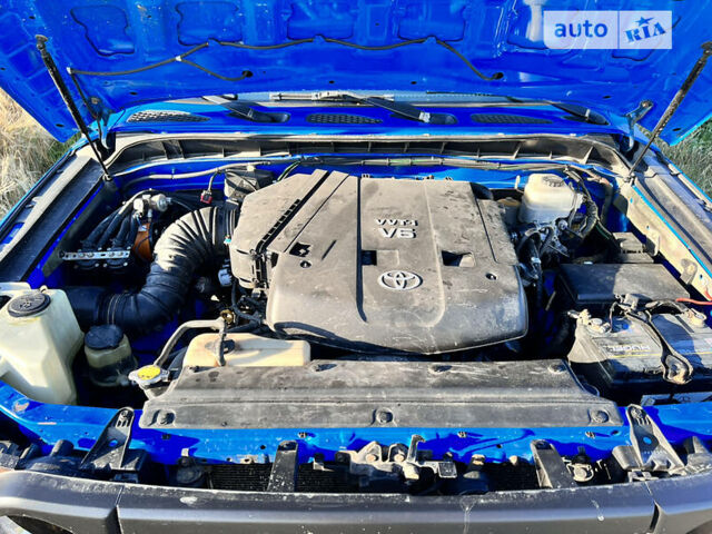 Синій Тойота ФЖ Крузер, об'ємом двигуна 4 л та пробігом 145 тис. км за 18000 $, фото 21 на Automoto.ua