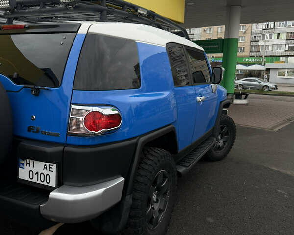 Синій Тойота ФЖ Крузер, об'ємом двигуна 3.96 л та пробігом 210 тис. км за 21999 $, фото 8 на Automoto.ua