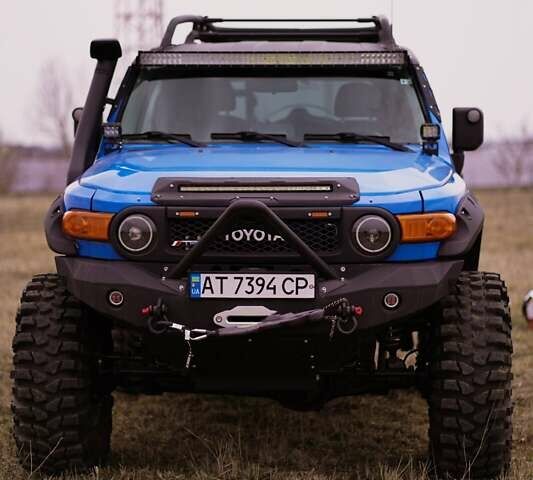 Синий Тойота ФЖ Крузер, объемом двигателя 4 л и пробегом 180 тыс. км за 32000 $, фото 18 на Automoto.ua