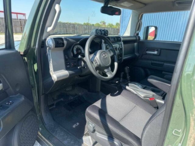 Зелений Тойота ФЖ Крузер, об'ємом двигуна 4 л та пробігом 87 тис. км за 8700 $, фото 8 на Automoto.ua