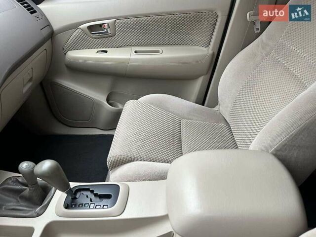 Бежевий Тойота Фортунер, об'ємом двигуна 2.7 л та пробігом 178 тис. км за 11300 $, фото 15 на Automoto.ua