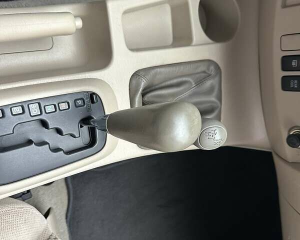 Бежевий Тойота Фортунер, об'ємом двигуна 2.7 л та пробігом 178 тис. км за 11300 $, фото 19 на Automoto.ua