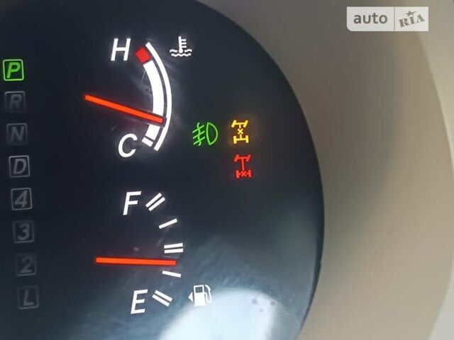 Тойота Фортунер 2005 у Лебедине на Automoto.ua Чорний Тойота Фортунер, об'ємом двигуна 4 л та пробігом 232 тис. км за 11700 $, фото 15 на Automoto.ua