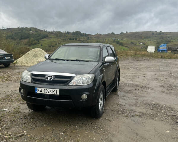 Тойота Фортунер 2006 в Рахове на Automoto.ua Черный Тойота Фортунер, объемом двигателя 2.69 л и пробегом 290 тыс. км за 12200 $, фото 5 на Automoto.ua