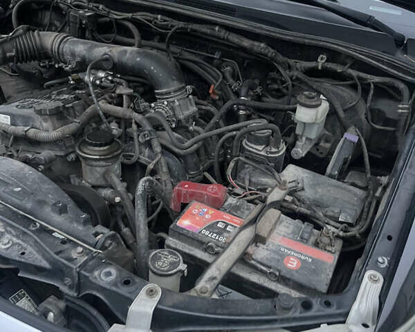 Черный Тойота Фортунер, объемом двигателя 2.7 л и пробегом 351 тыс. км за 12700 $, фото 28 на Automoto.ua