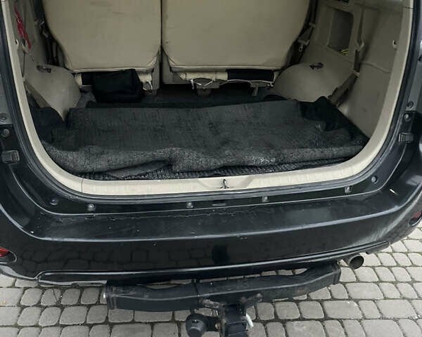 Черный Тойота Фортунер, объемом двигателя 2.7 л и пробегом 351 тыс. км за 12700 $, фото 21 на Automoto.ua