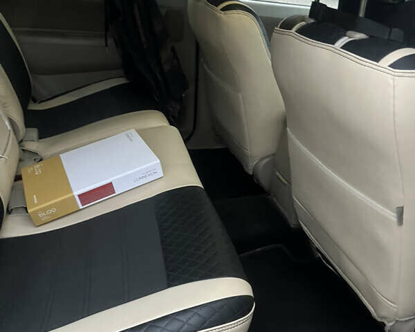 Черный Тойота Фортунер, объемом двигателя 2.7 л и пробегом 351 тыс. км за 12700 $, фото 19 на Automoto.ua