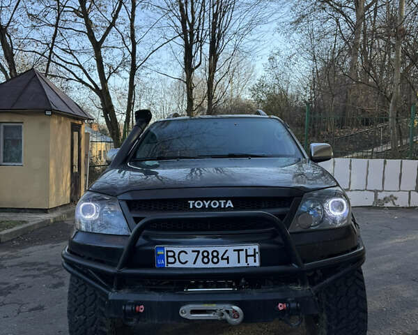 Черный Тойота Фортунер, объемом двигателя 3.96 л и пробегом 335 тыс. км за 14000 $, фото 15 на Automoto.ua