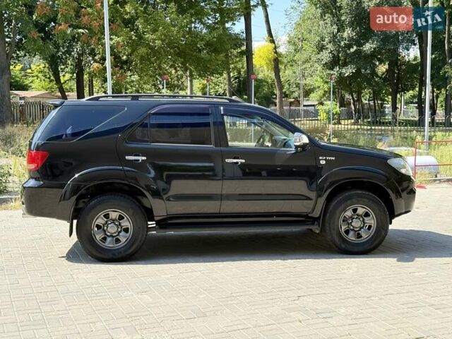 Чорний Тойота Фортунер, об'ємом двигуна 2.7 л та пробігом 180 тис. км за 10900 $, фото 5 на Automoto.ua