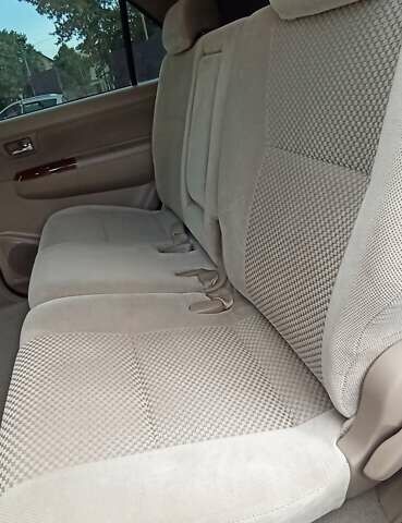 Черный Тойота Фортунер, объемом двигателя 2.7 л и пробегом 186 тыс. км за 15500 $, фото 13 на Automoto.ua