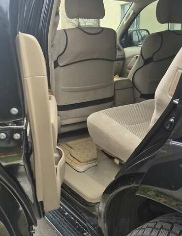 Черный Тойота Фортунер, объемом двигателя 2.7 л и пробегом 190 тыс. км за 15000 $, фото 13 на Automoto.ua