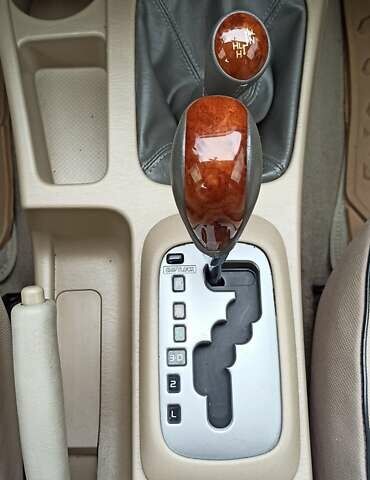 Черный Тойота Фортунер, объемом двигателя 2.7 л и пробегом 186 тыс. км за 15500 $, фото 17 на Automoto.ua