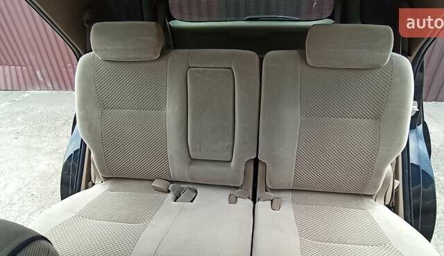 Черный Тойота Фортунер, объемом двигателя 2.7 л и пробегом 186 тыс. км за 15500 $, фото 10 на Automoto.ua