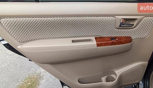 Черный Тойота Фортунер, объемом двигателя 2.7 л и пробегом 186 тыс. км за 15500 $, фото 12 на Automoto.ua