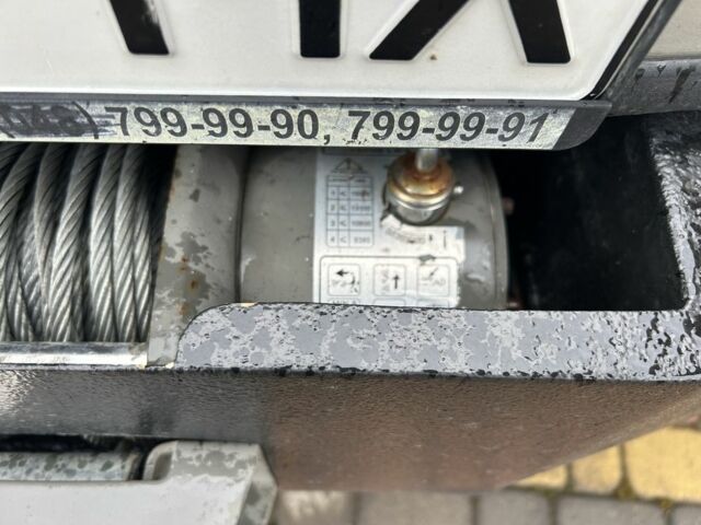 Сірий Тойота Фортунер, об'ємом двигуна 4 л та пробігом 122 тис. км за 14991 $, фото 3 на Automoto.ua