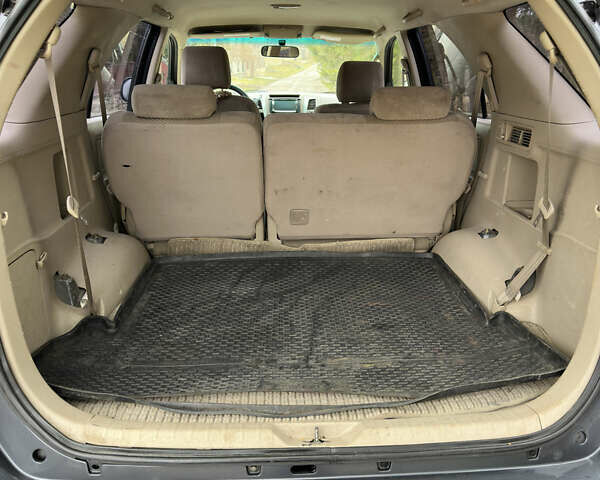 Сірий Тойота Фортунер, об'ємом двигуна 4 л та пробігом 369 тис. км за 9999 $, фото 14 на Automoto.ua