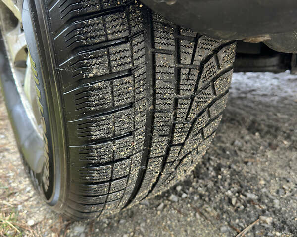 Сірий Тойота Фортунер, об'ємом двигуна 4 л та пробігом 369 тис. км за 9999 $, фото 6 на Automoto.ua